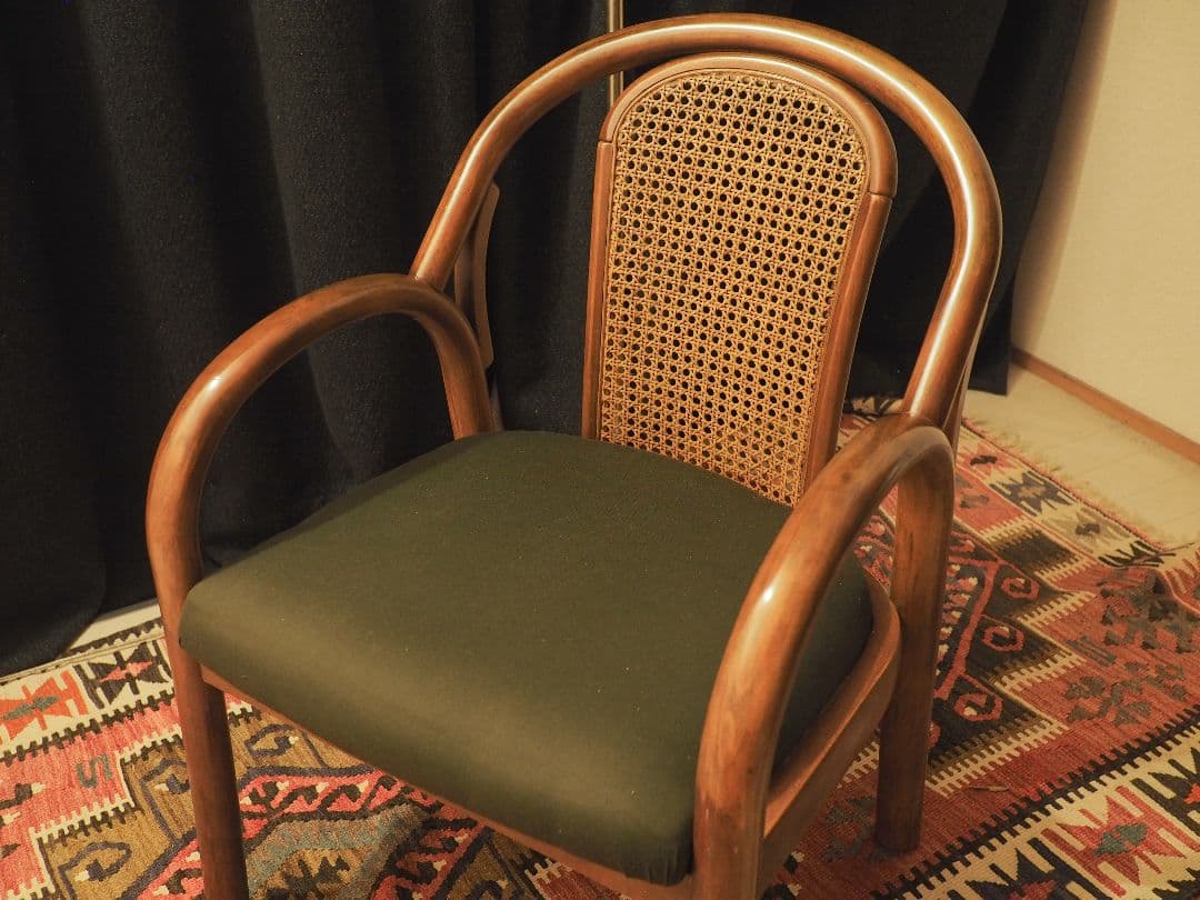 【値引中】“karimoku”アームラタンチェアA