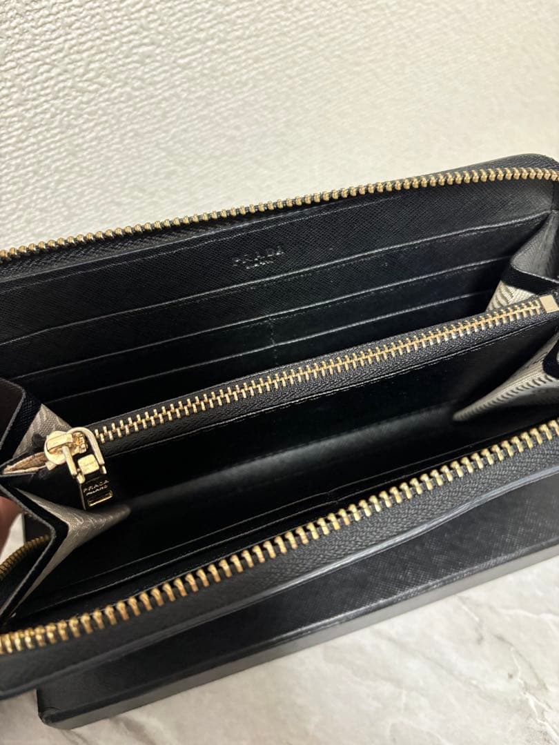 PRADA ブラック 長財布