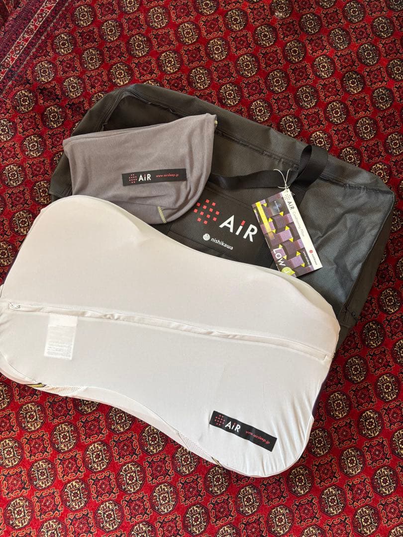 西川　AIR conditioning pillow 4D LOW 枕