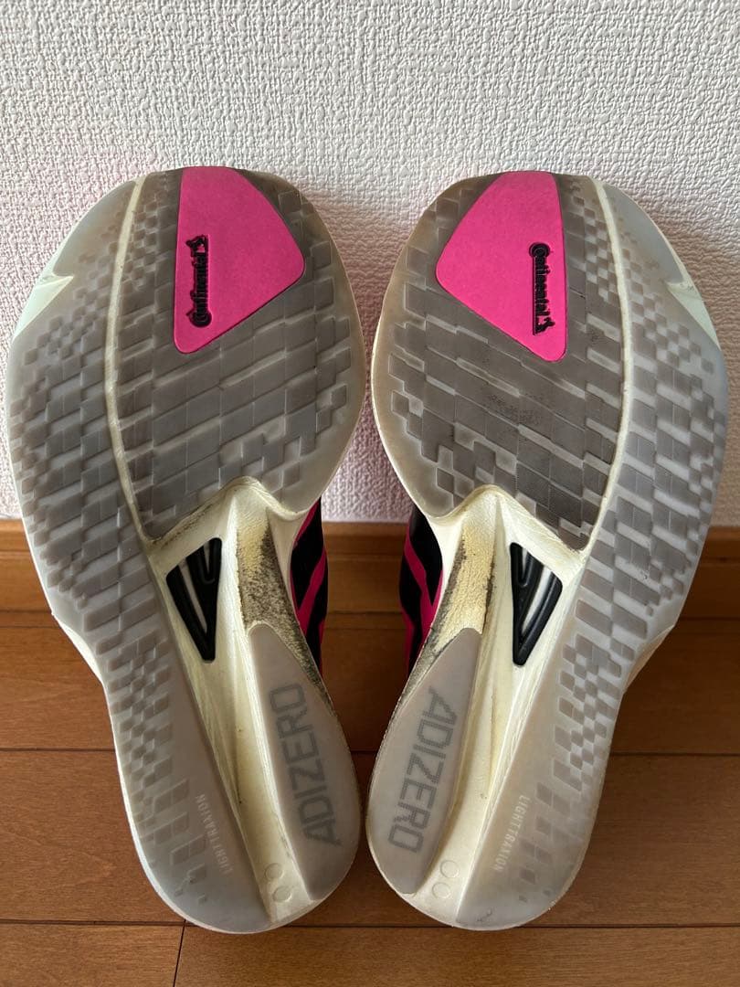 【25日朝まで限定】アディゼロ　タクミセン11 ピンク　26cm