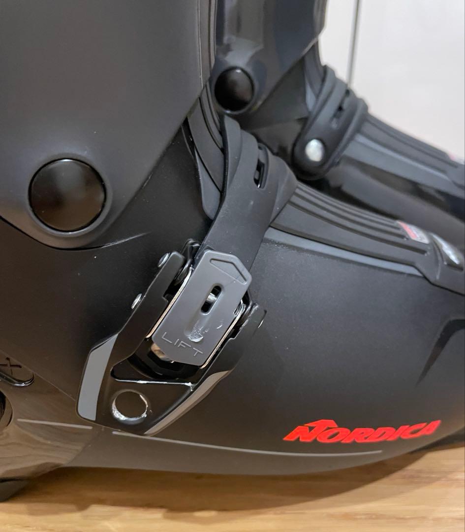 【本日21時迄限定価格】NORDICA（ノルディカ）HF110 GWスキーブーツ