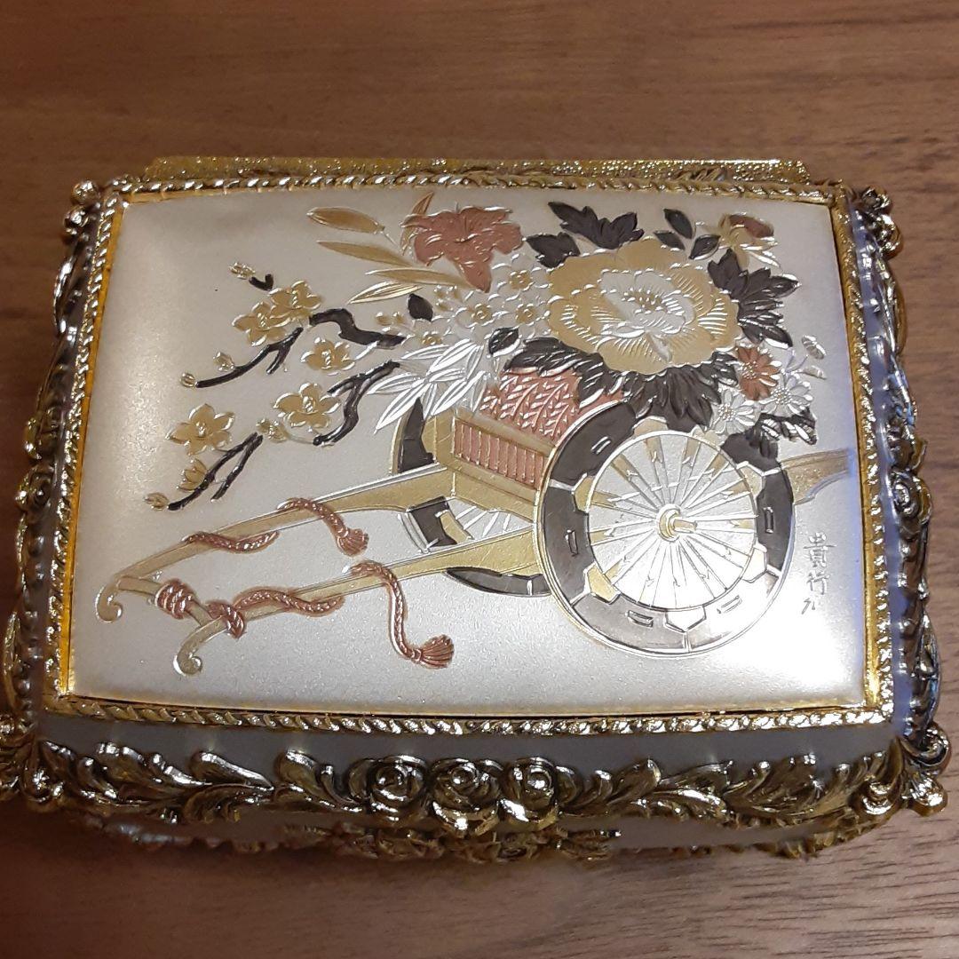 勲一等瑞宝章記念品オルゴール　日本初女性議員贈答品