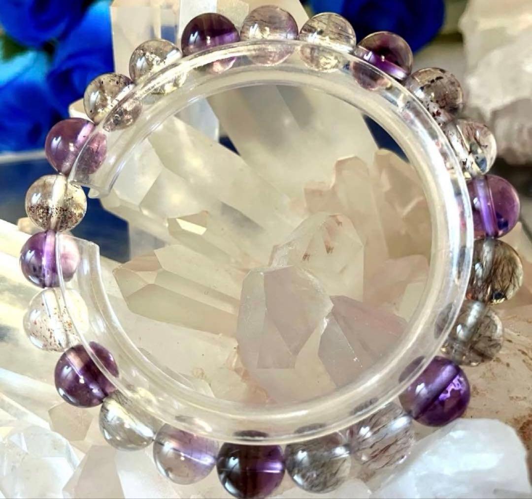 スーパーセブン　高透明　エスピリットサント鉱山産　約8.5〜9.3ミリ