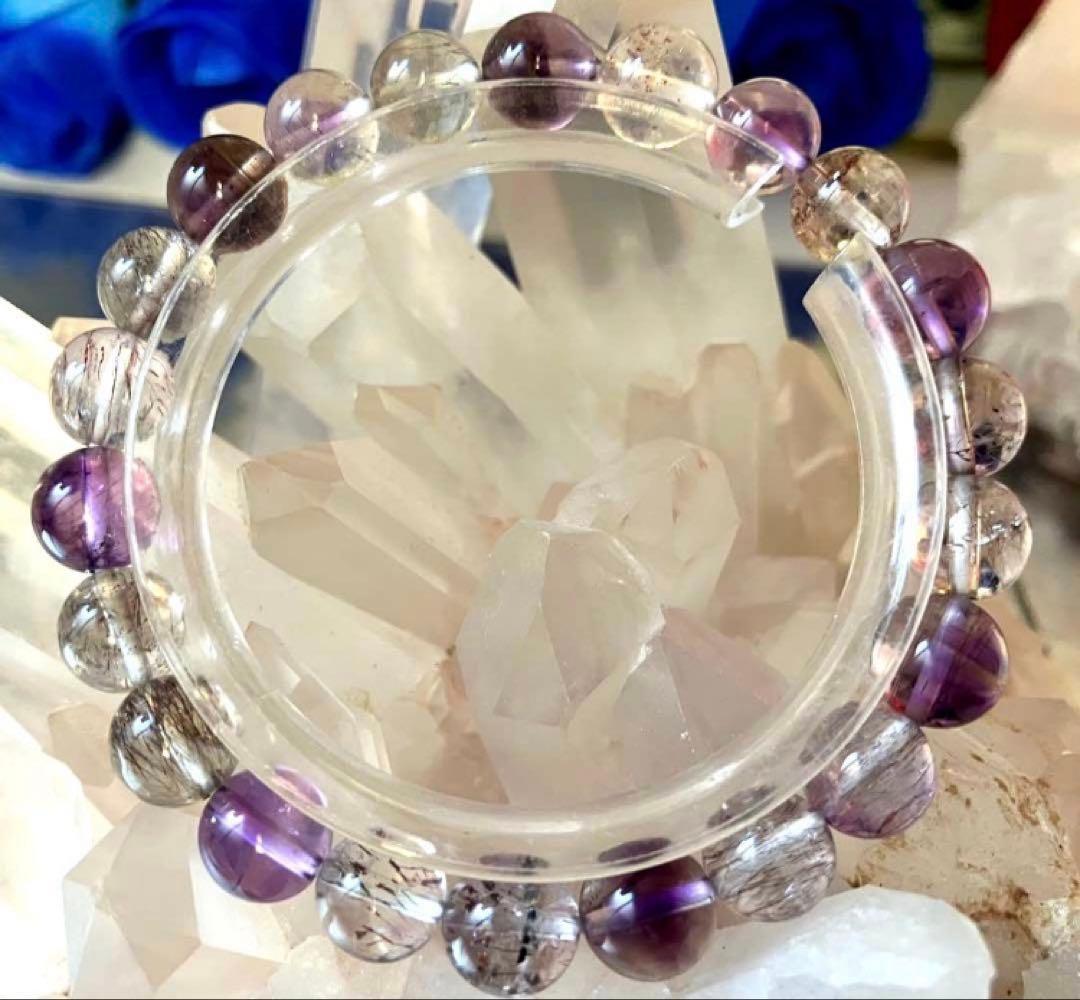 スーパーセブン　高透明　エスピリットサント鉱山産　約8.5〜9.3ミリ