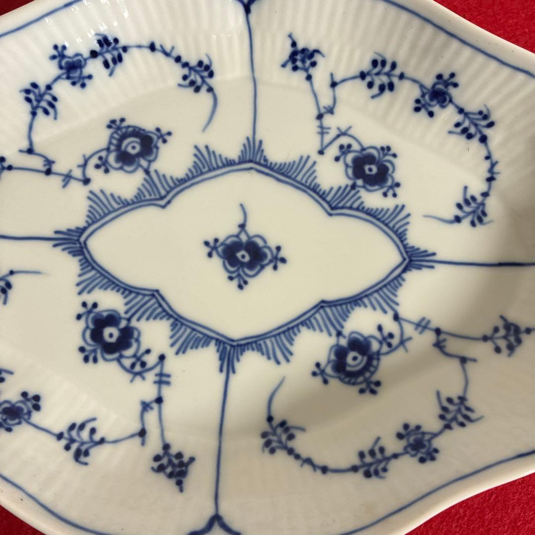 ロイヤルコペンハーゲン　ブルーフルーテッドプレイン　菱形　1／147