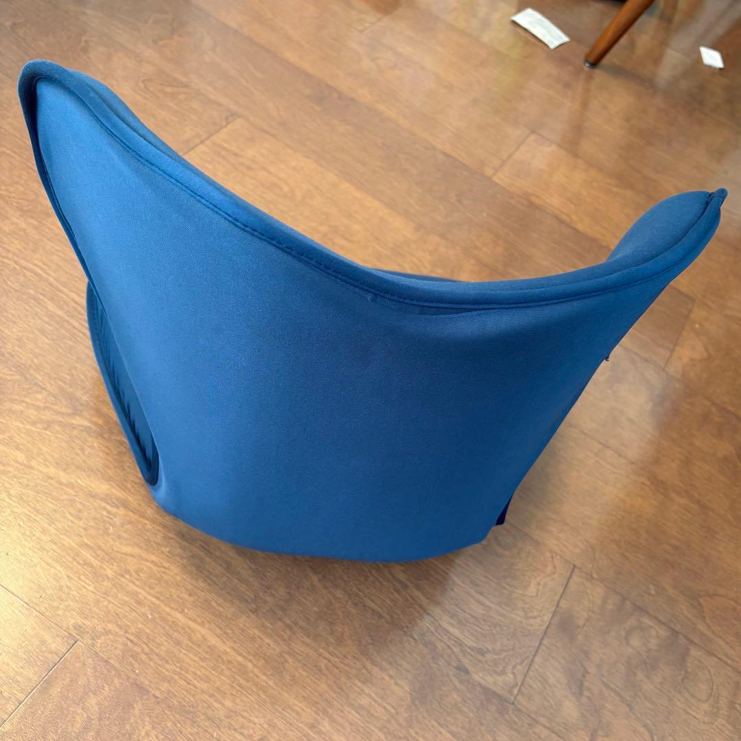 美品　MTG骨盤・姿勢ケア スタイルスマート ネイビー