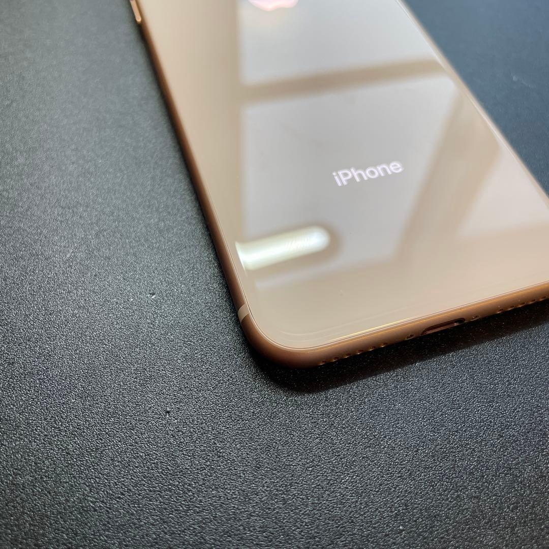 Apple iPhone 8 64GBゴールド本体