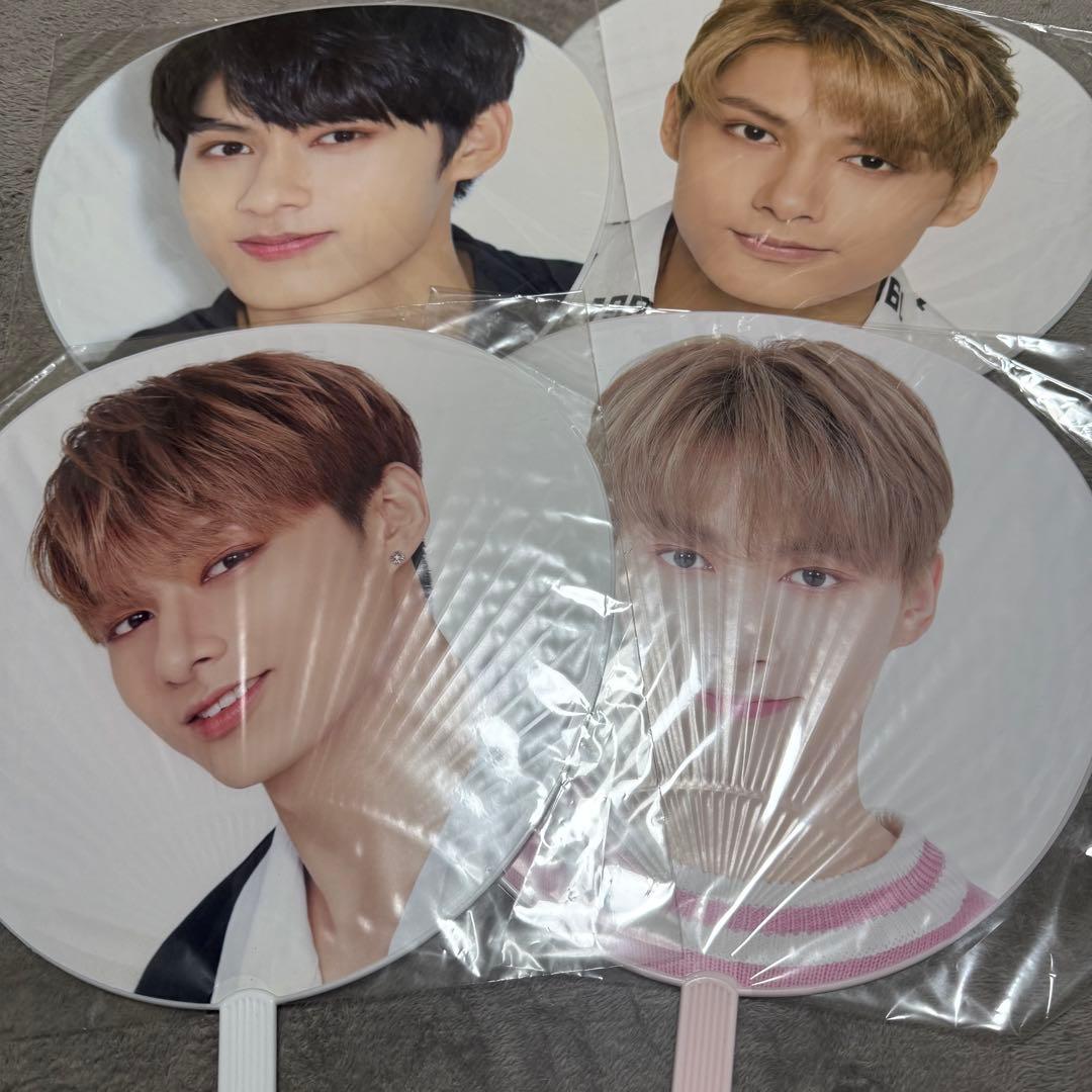 SEVENTEEN うちわ ジュン - メルカリ