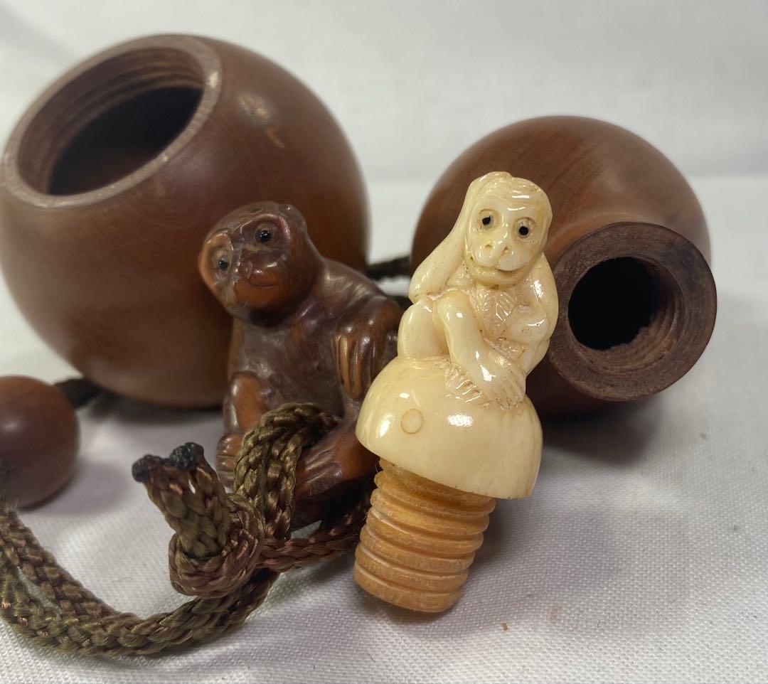 印籠 柘植 瓢箪(ひようたん) カバ牙の頭部と猿の彫刻付き