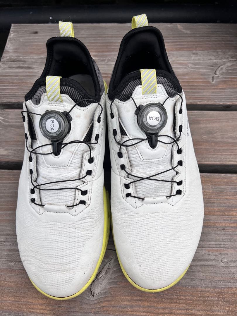 エコー スパイクレス ゴルフシューズ