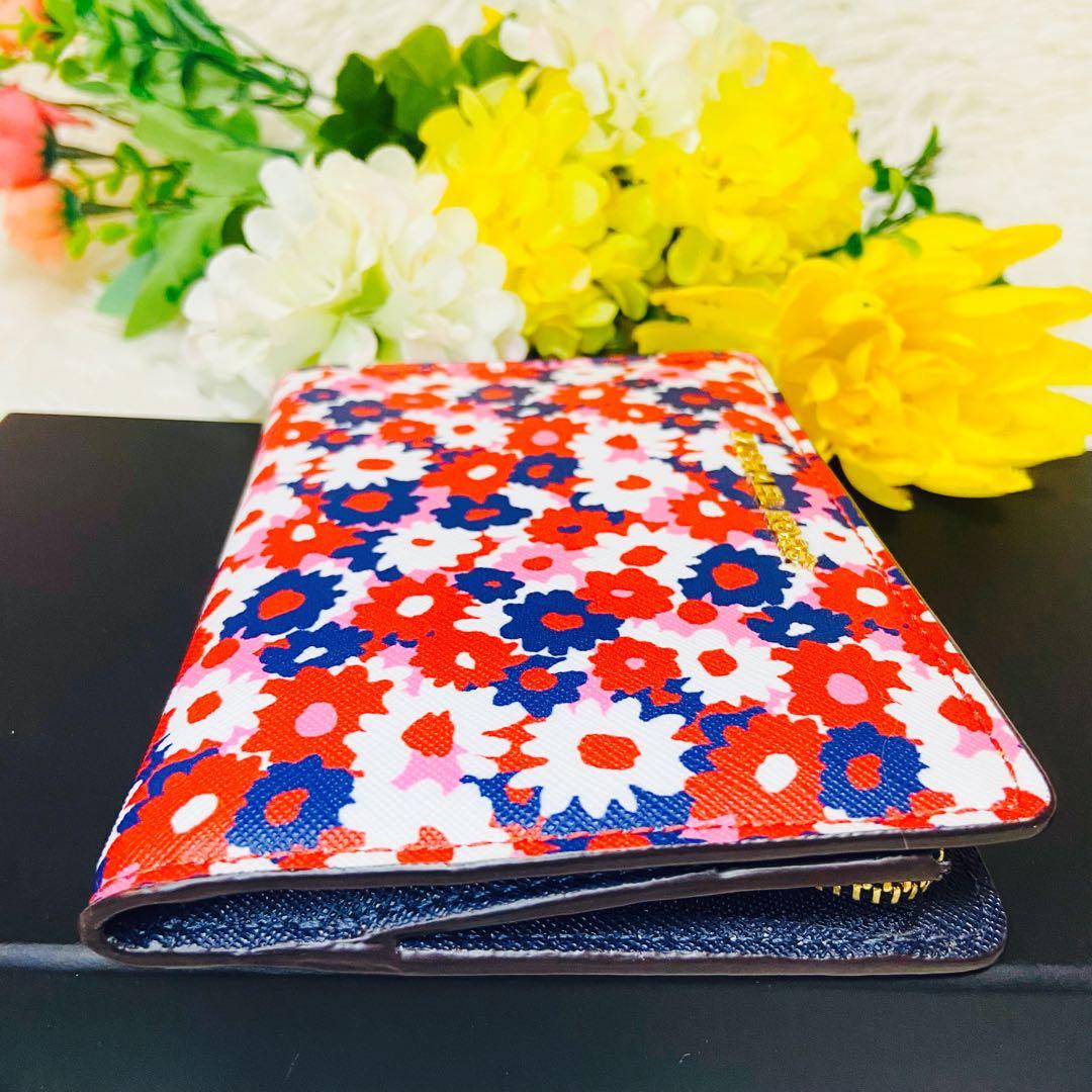 新品✨MICHAEL KORS✨マイケルコース✨花柄✨財布✨レディース✨二つ折り