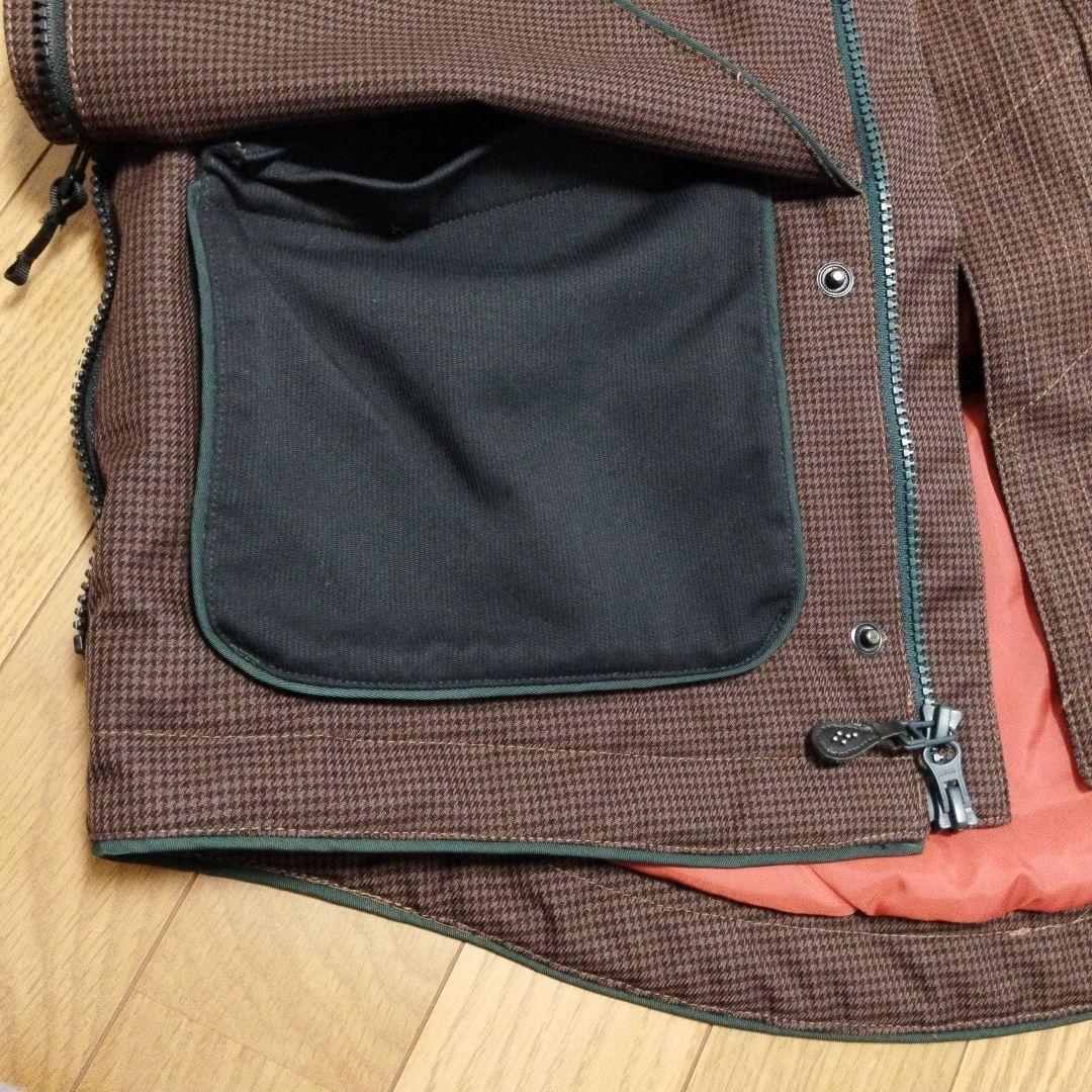 【極美品】バートン　スノボーウェア　ジャケット　M　レディース