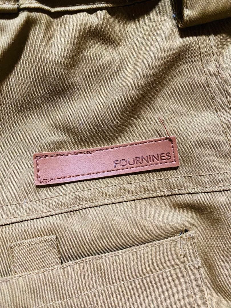 美品！スノボウェア Lサイズ 上下セット ベージュ ホワイト 赤