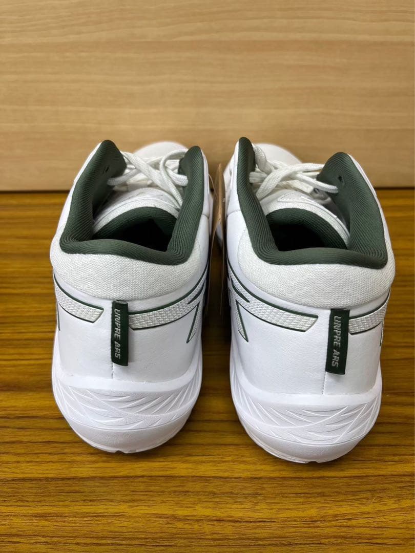 【お年玉価格】UNPRE ARS 2 WIDE 100カラー　27.0㎝