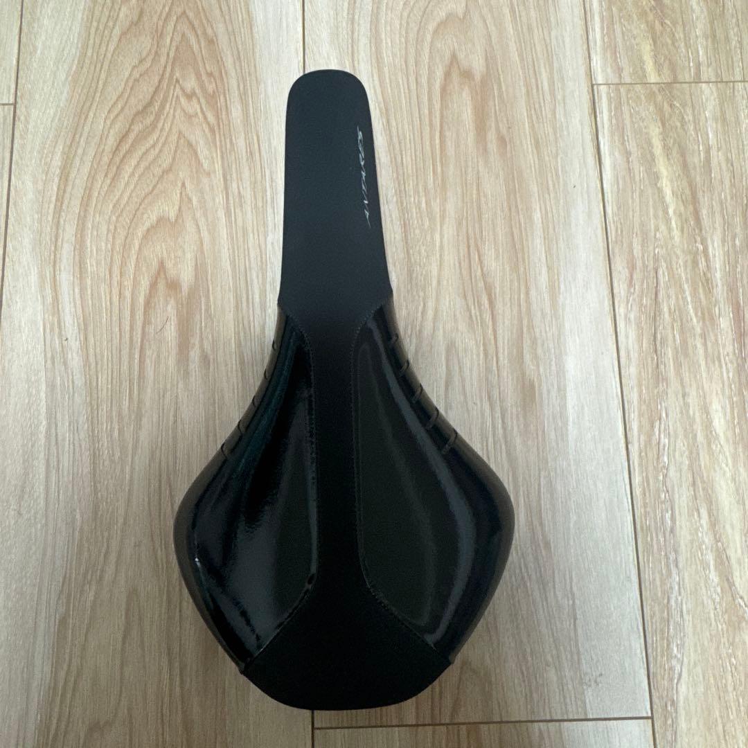 FIZIK ANTARES R1 サドル 黒 カーボンファイバー