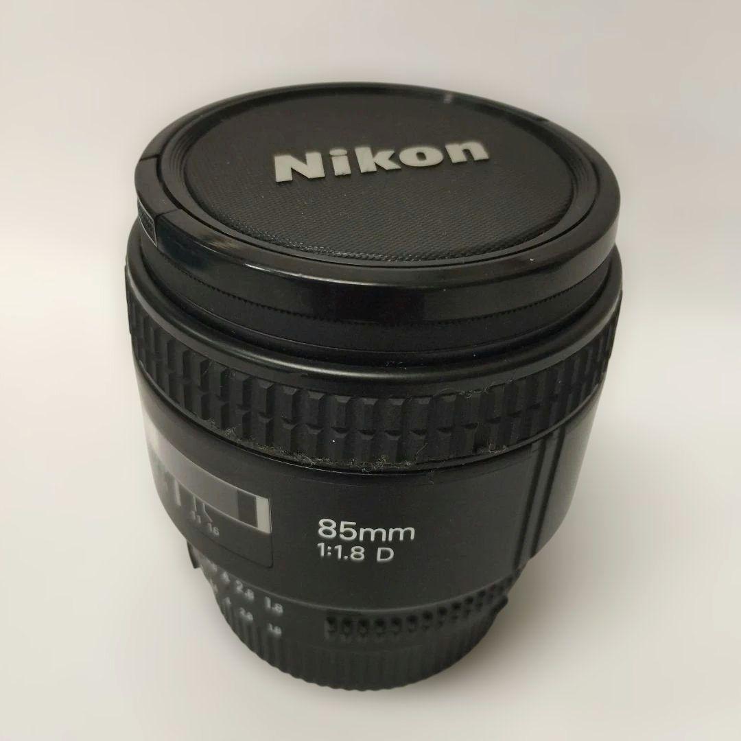 r*i様 Nikon AF NIKKOR 85mm 1:1.8 D カメラレンズ