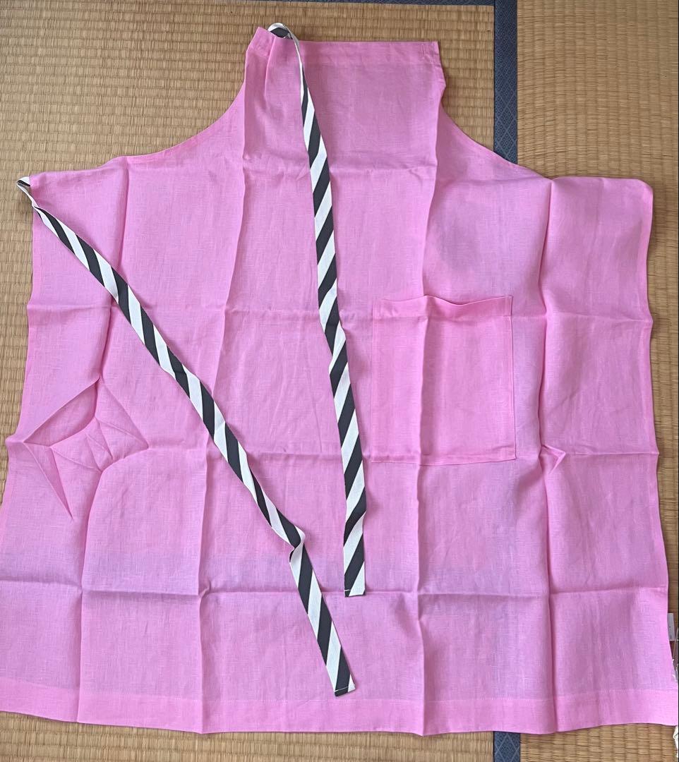 タキマキ　滝沢眞紀子　ピンク ストライプリボン エプロン