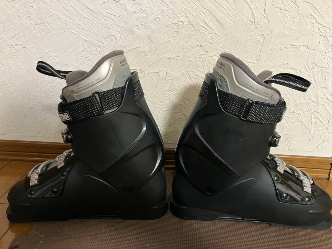 KASTLE ケスレー スキーブーツ 28〜28.5cm　足幅広め　軽量モデル