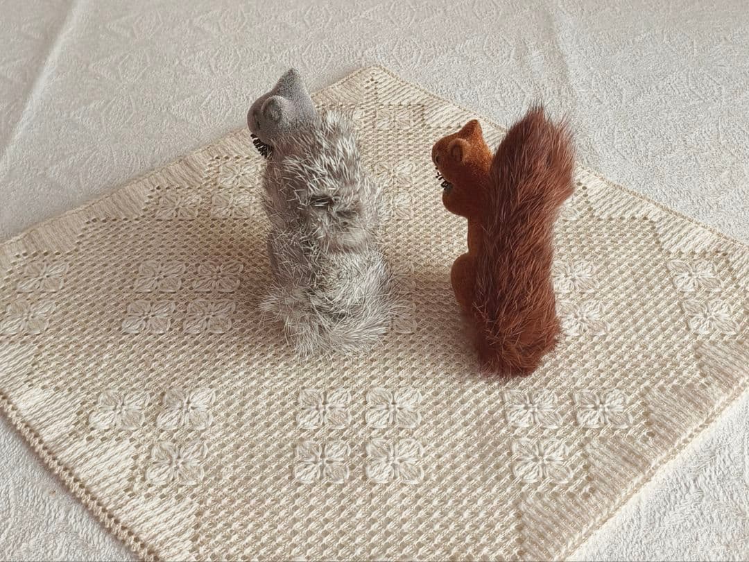 * vintage squirrel ୨୧ * 栗色の キュートなリスさん