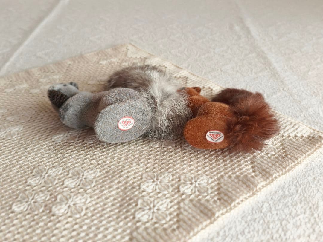 * vintage squirrel ୨୧ * 栗色の キュートなリスさん