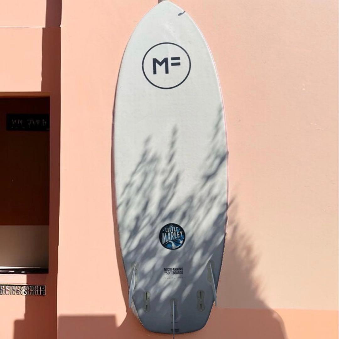 [送料無料中‼️]Little Marley ピンク ファンボード