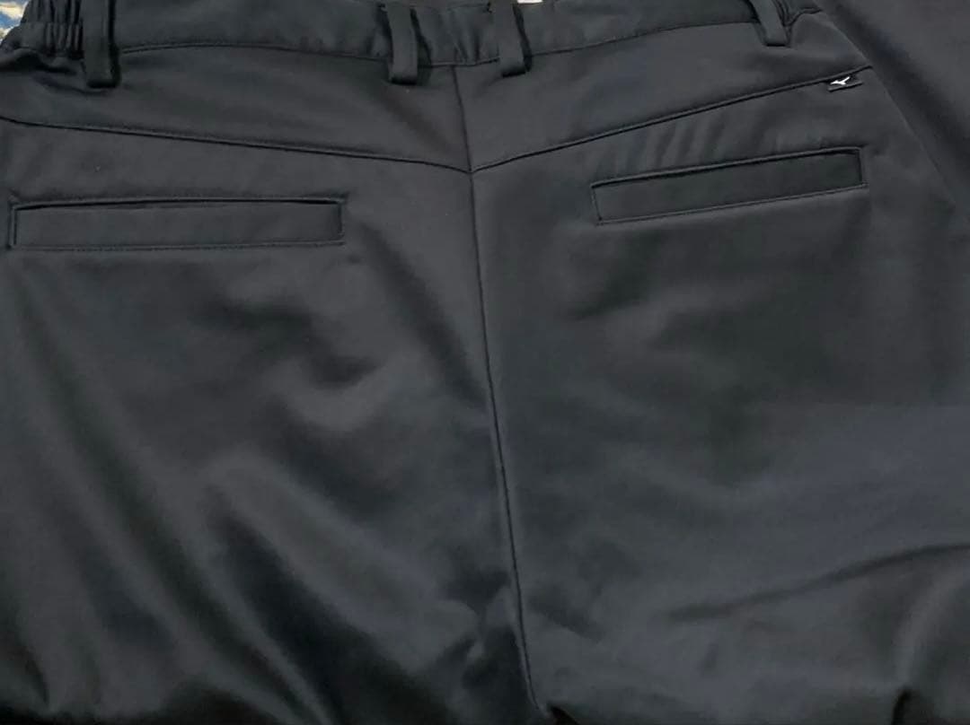 美品　ミズノブレスサーモ　ゴルフパンツ L