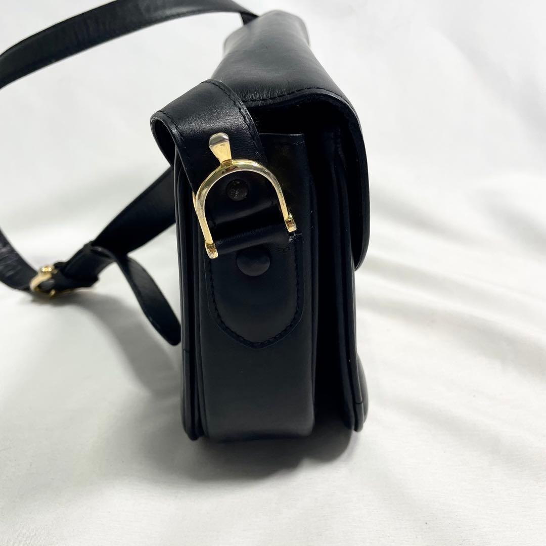 セリーヌ ショルダーバッグ 馬車金具 カーフレザー ブラック 黒 大容量 多機能