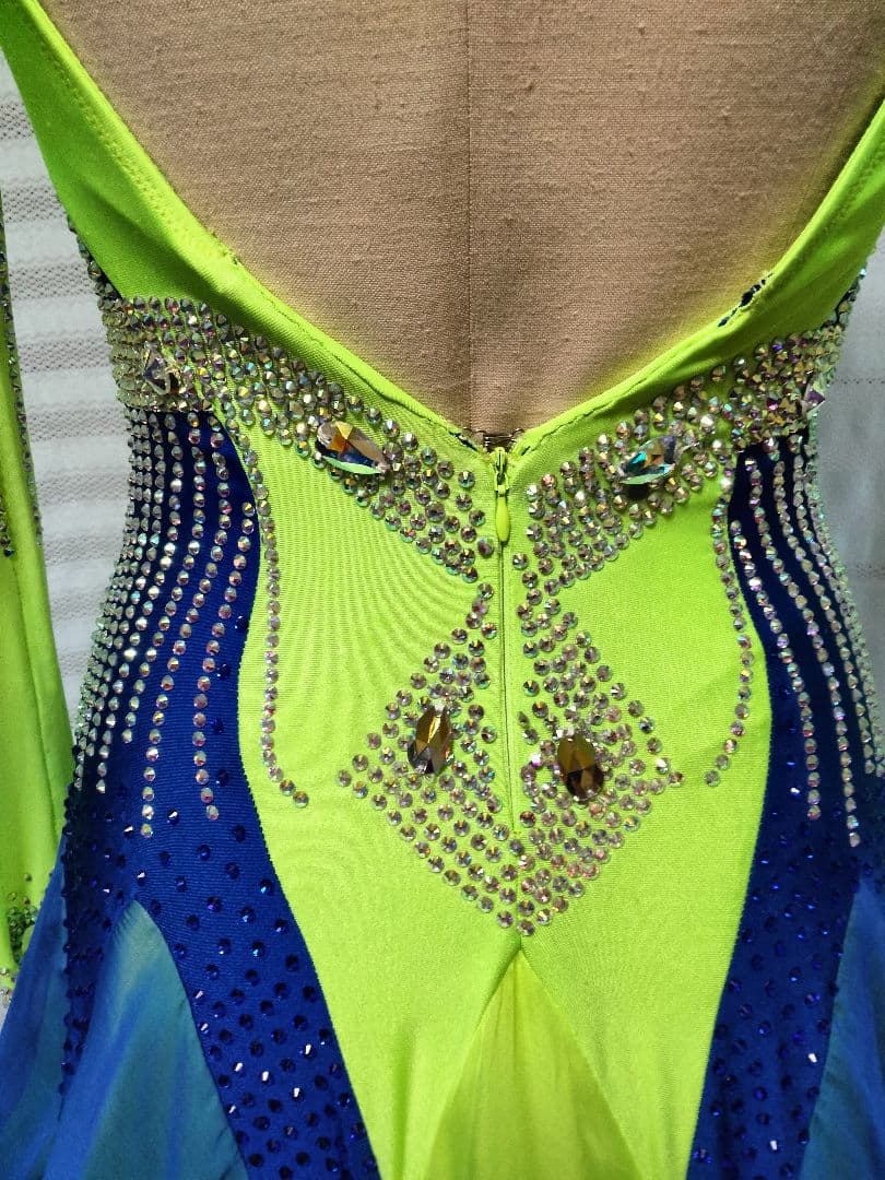 社交ダンス、スタンダードドレス、