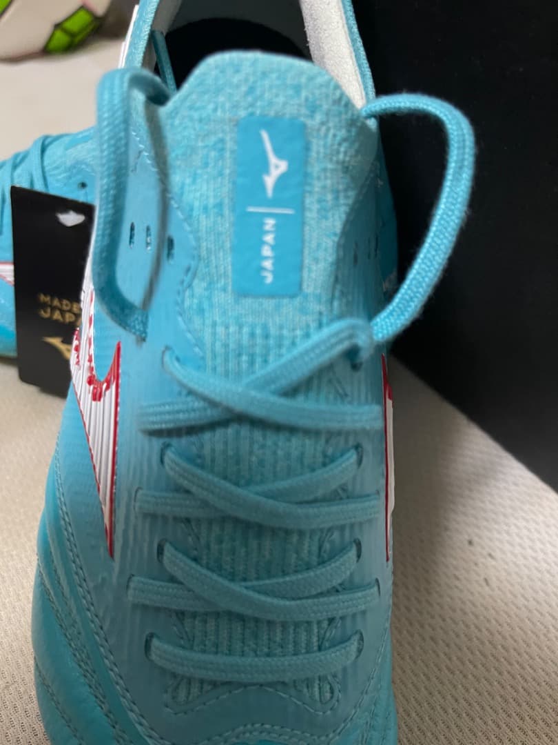 【日本未発売】モレリアネオ３β JAPAN　25cm