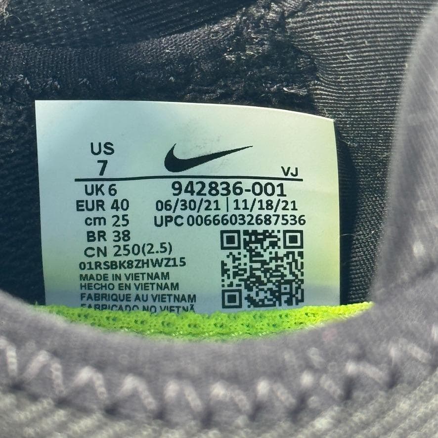 Nike FREE　 RN 2018 942836 001　25cm 黒