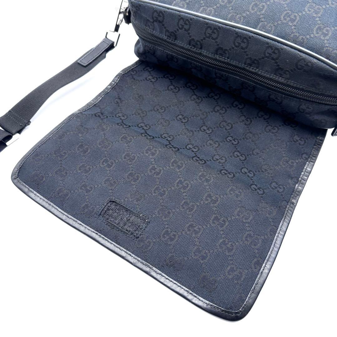 美品 グッチ ショルダーバッグ GGキャンバス レザー フラップ ロゴ メンズ