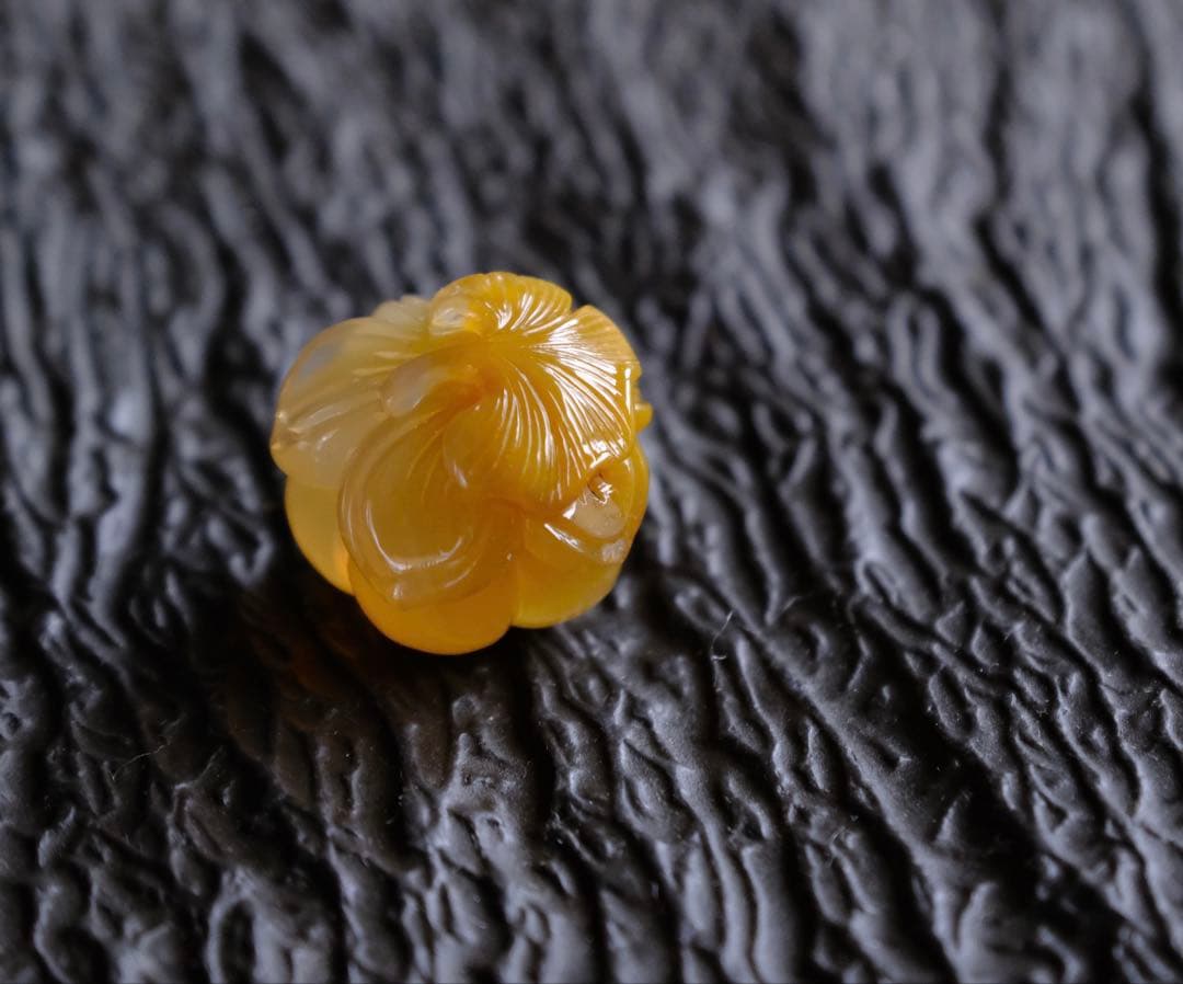 ゴビ石−1412 ゴビ瑪瑙　『銀杏』和菓子　彫刻