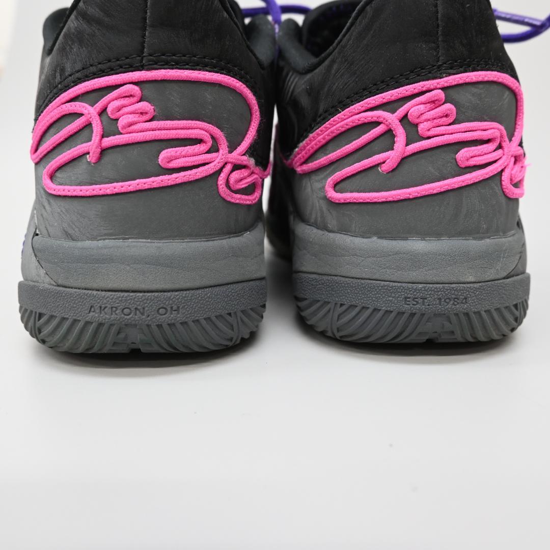 □ 47919☆年 ナイキ レブロン22 スニーカー Tunnel Vition - メルカリ