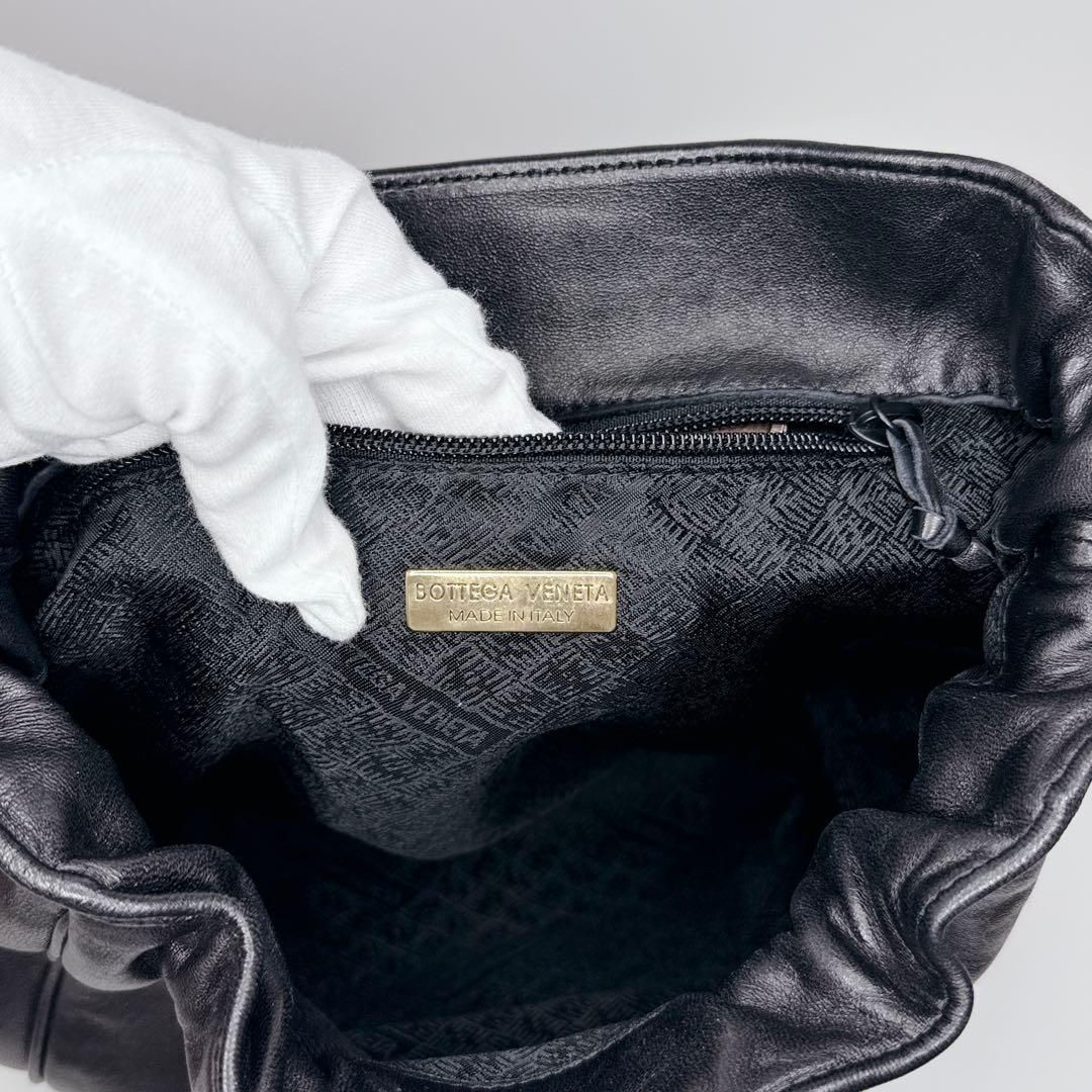 【希少】BOTTEGA VENETA ミニリュック　レザー　イントレ　ブラック