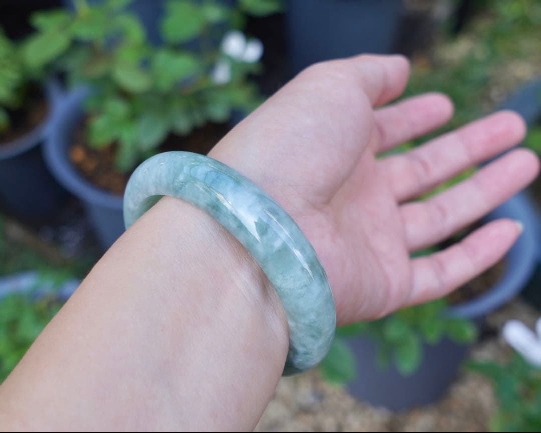 特別価格‼️本翡翠　バングル　新品 0494