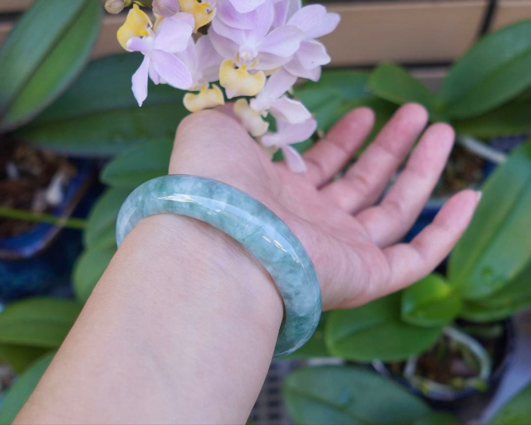 特別価格‼️本翡翠　バングル　新品 0494