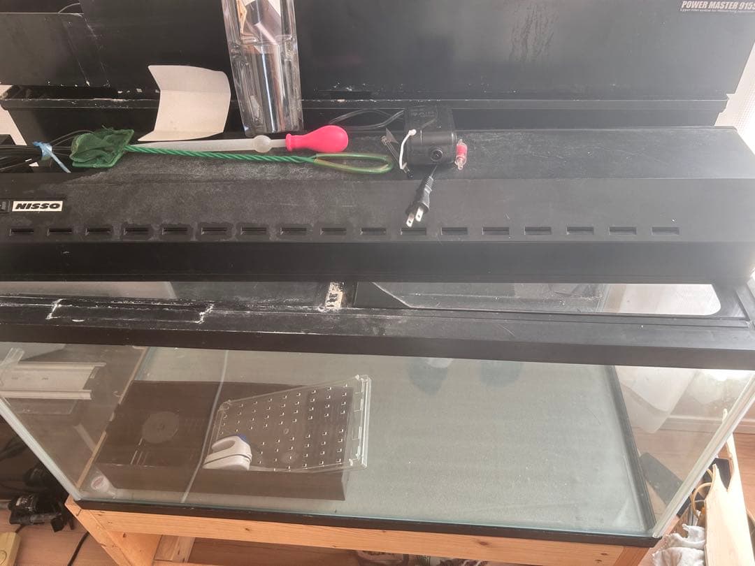 引き取りor発送可 90センチ水槽 90×45×45 NISSOライト付き