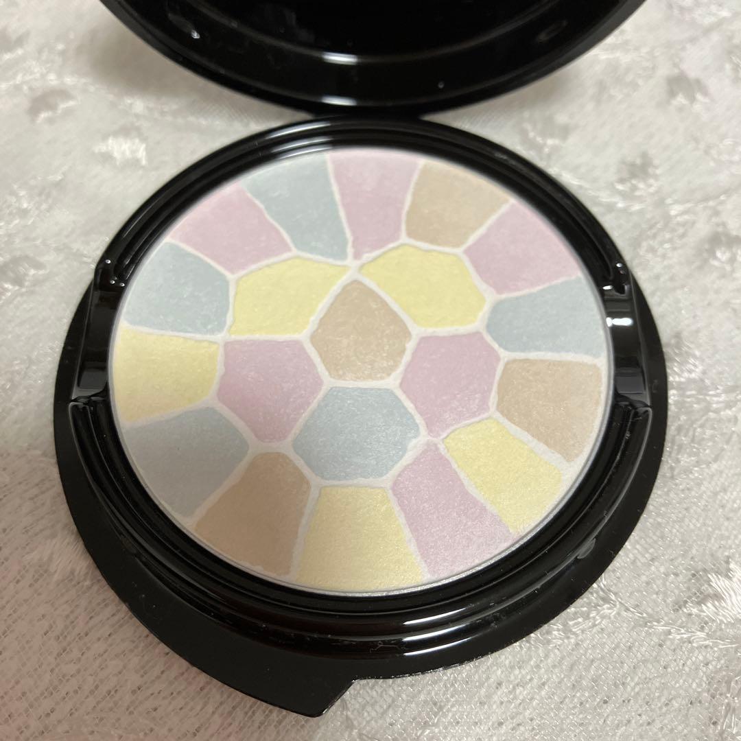 エレガンス　ラ　プードルオートニュアンス４フェイスパウダー8.8g