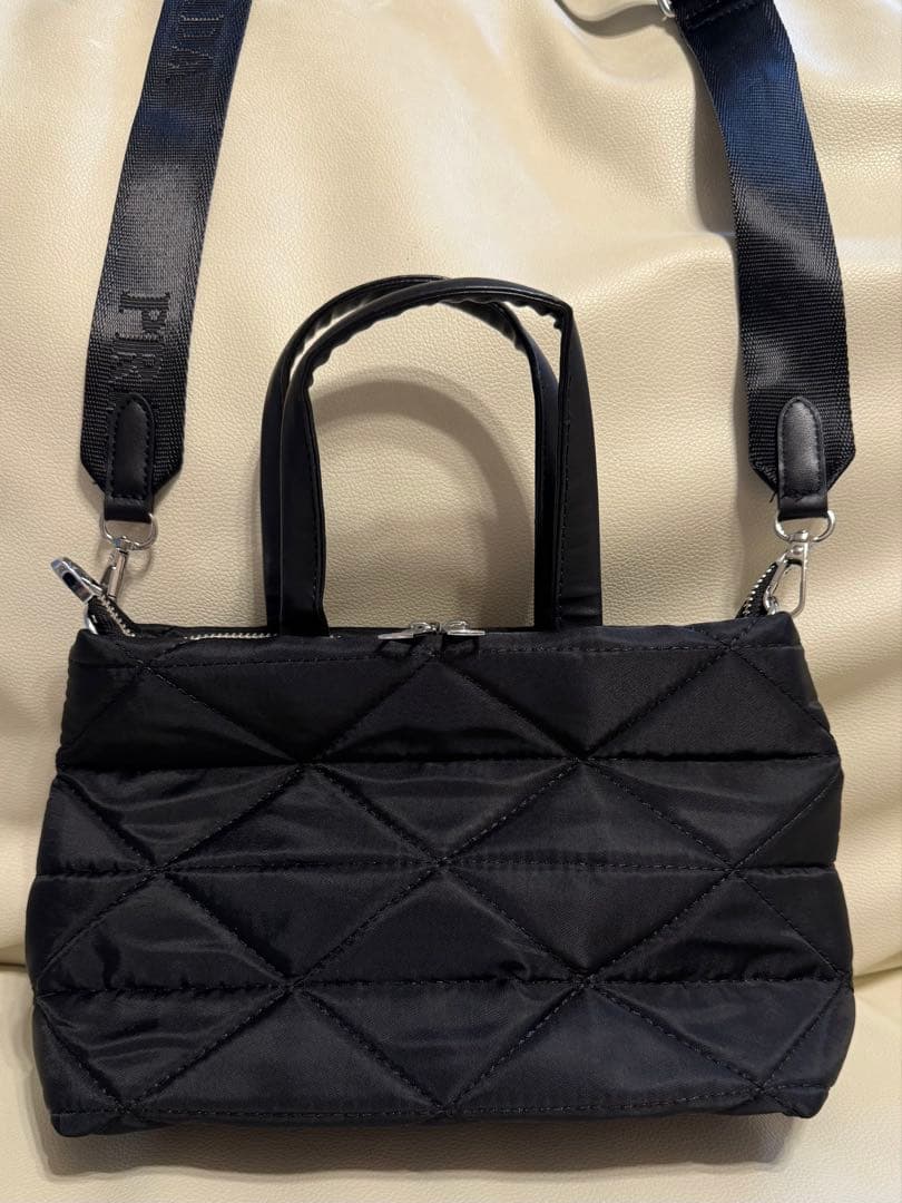 PRADAプラダ　ショルダーバッグ ノベルティ