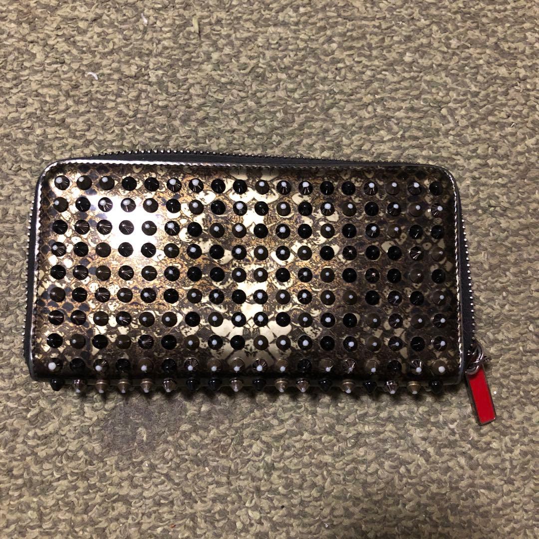 Christian Louboutin スタッズ長財布