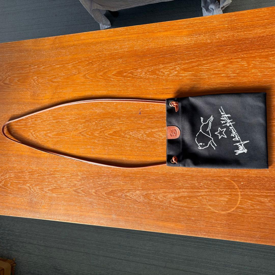 イルビゾンテILBISONTE クロスボディバッグ 黒　ブラック ボディバッグ