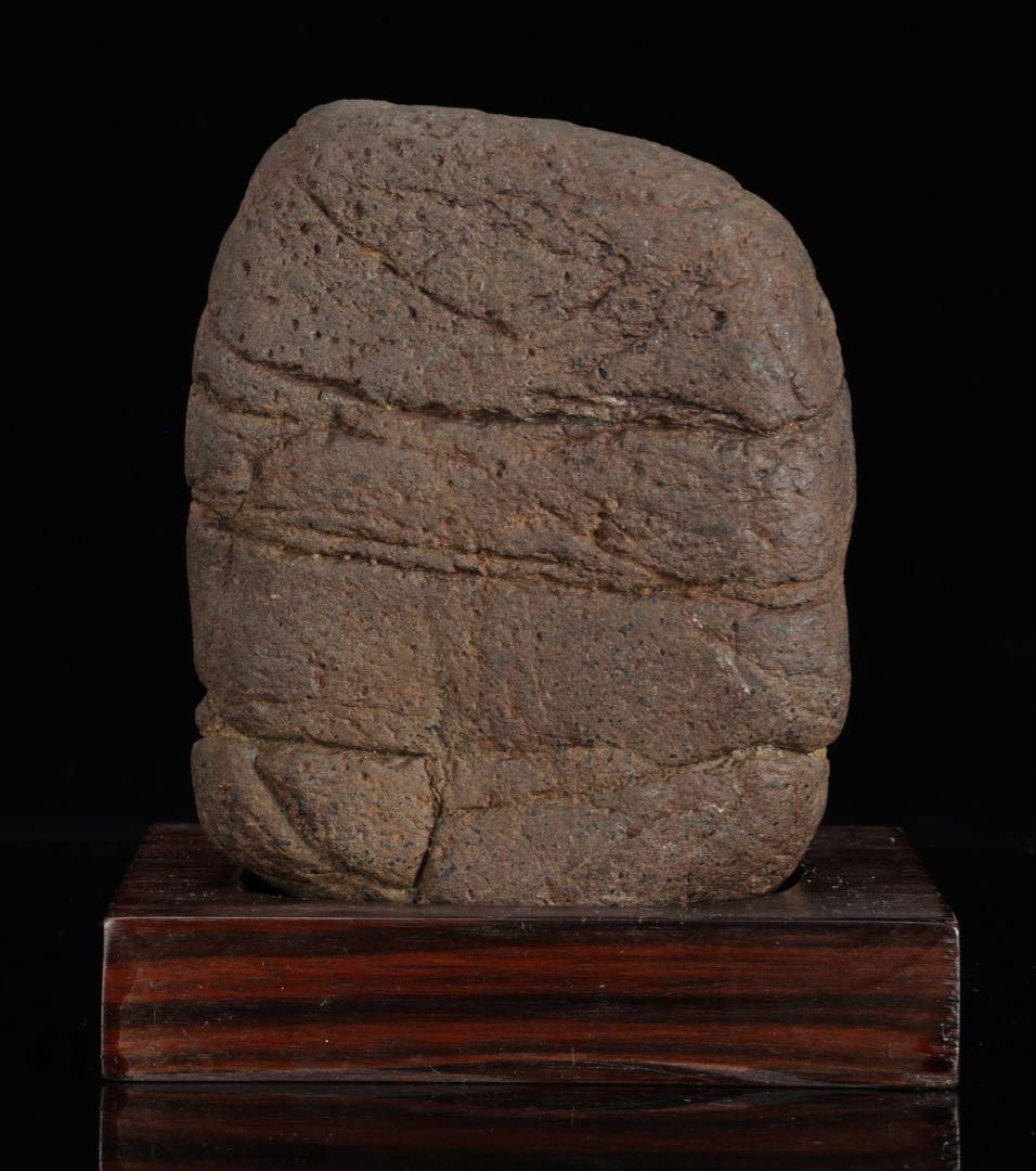 菊花石　花紋石 自然石 台座付 2.1kg 水石 置物 盆石 鑑賞石 原石 美石