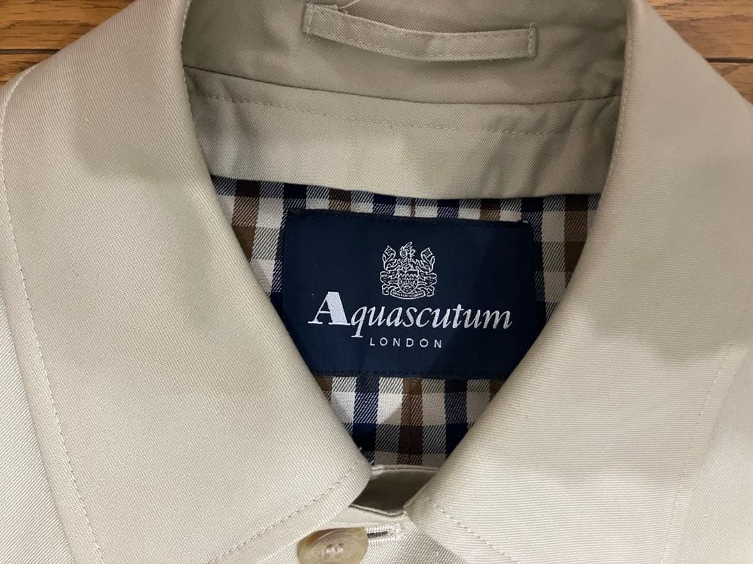 英国製Aquascutum ベージュコート(170cm位向け)