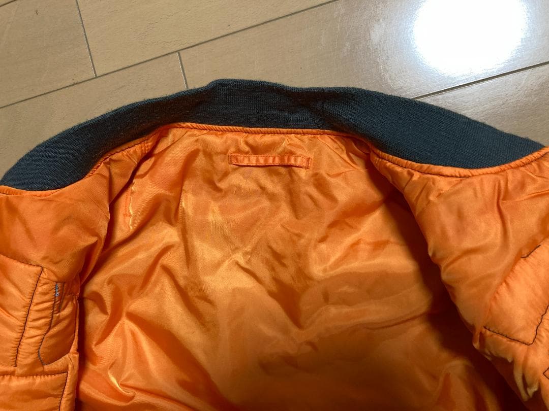 む*ん様 アルファインダストリーズ MA-1 ワッペン付きフライトジャケット L