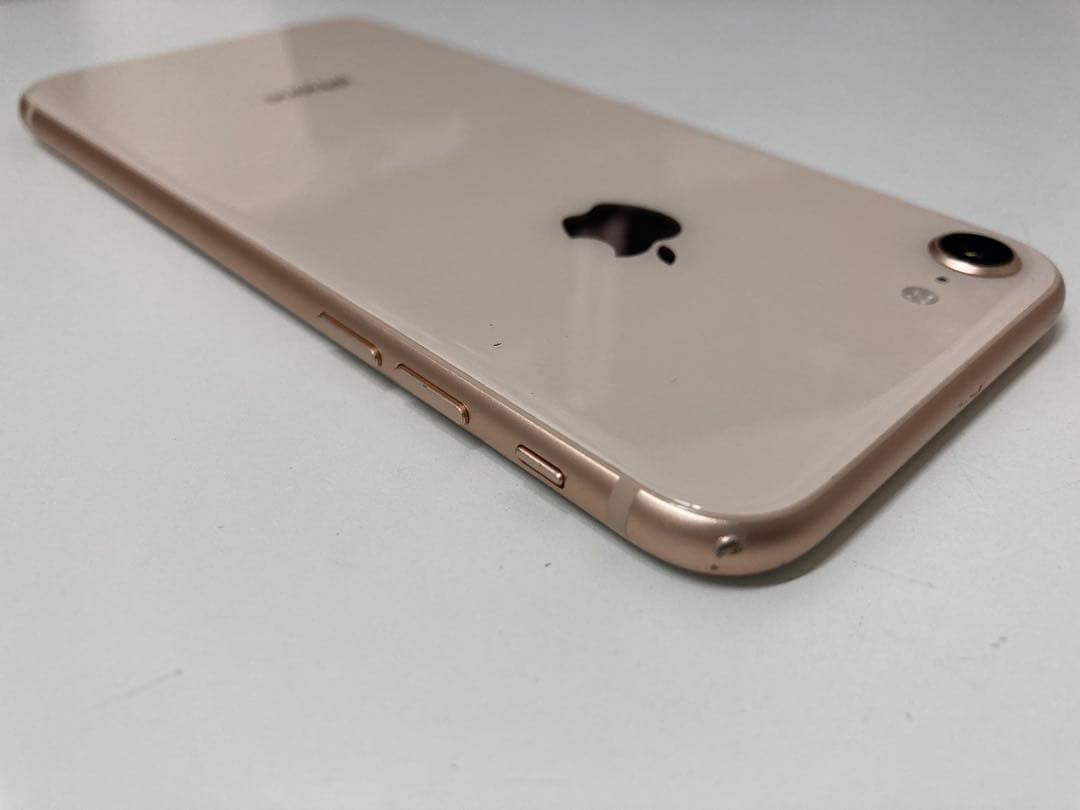 iPhone 8 ゴールド　64GB SIMフリー K1992
