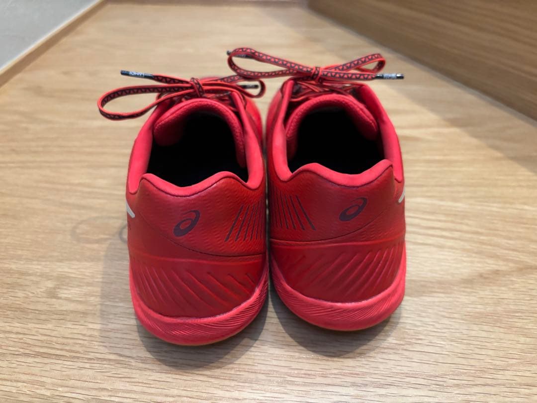 ASICS フットサルシューズ レッド