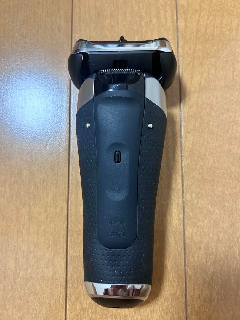 ブラウンシェーバー series9 アルコール洗浄機付き