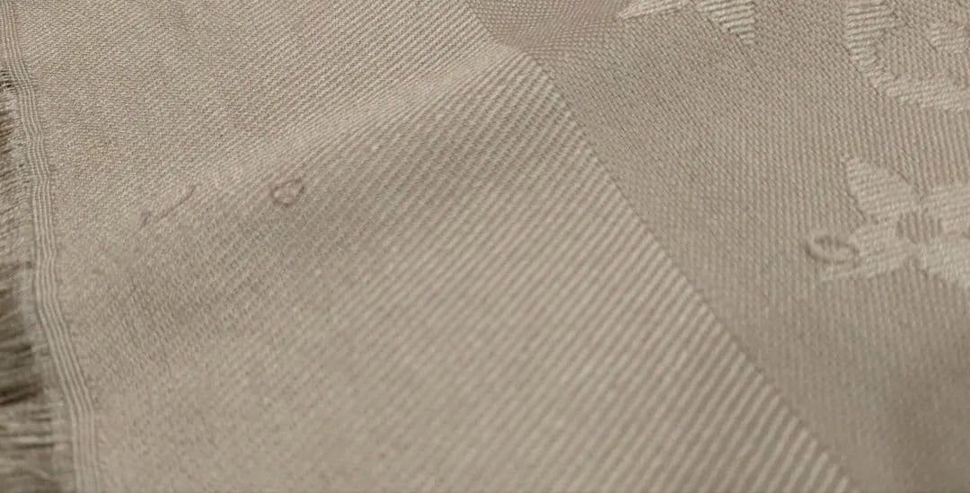 最終値下げ！！早い者勝ち！ルイヴィトン ショール ロゴ入り グレー 大判