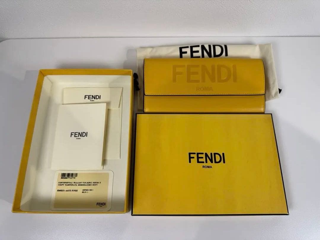 FENDI イエロー 長財布 保存袋付き