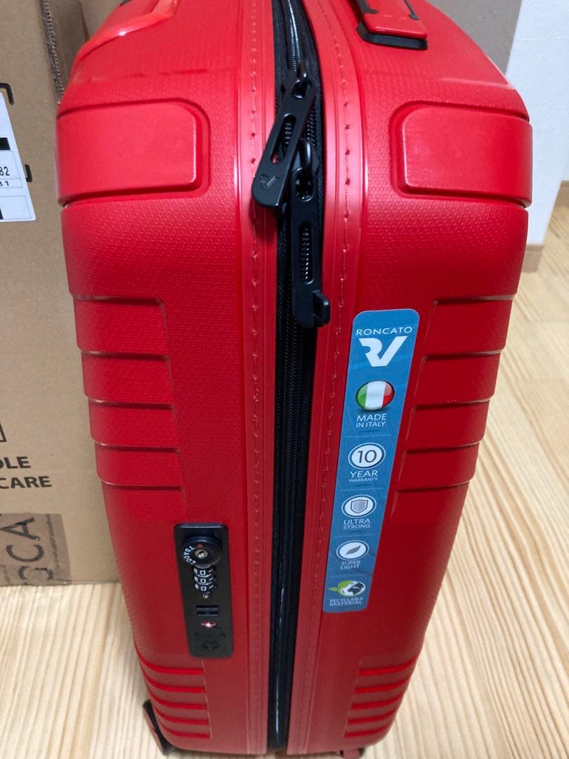 新品イタリア製キャリーケース　ロンカート　イプシロン35～40L レッド